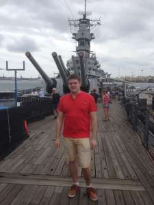 Линкор USS Missouri.