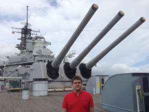 Линкор USS Missouri.